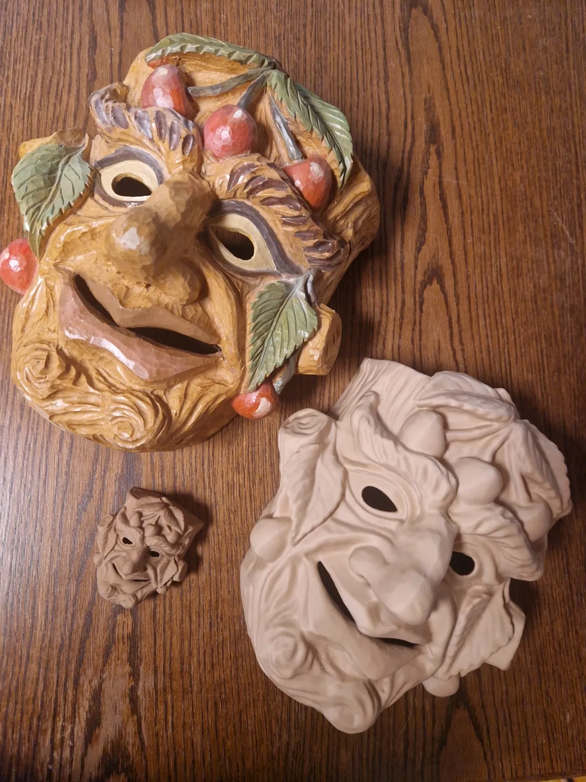 Kirschmaske mit gedruckter Replik